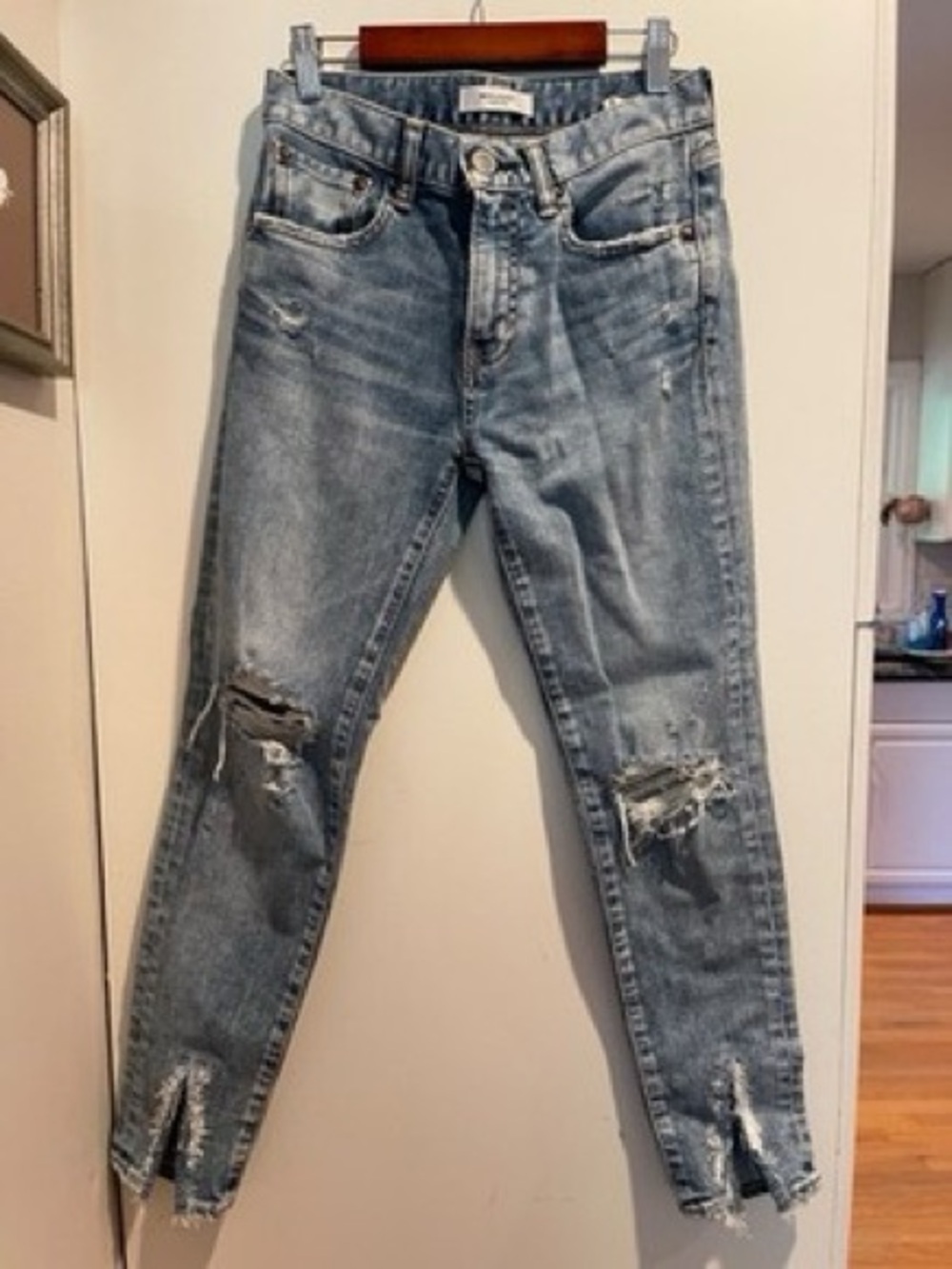 MOUSSY VINTAGE Ithan Distressed Jeans 24 Raw Hem Ripped Ankle Mid-Rise Stretch